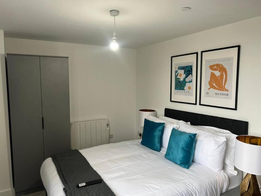 Luxury 2 Bed 2 Bath Flat Near Old Trafford Apartment Manchester Exterior photo