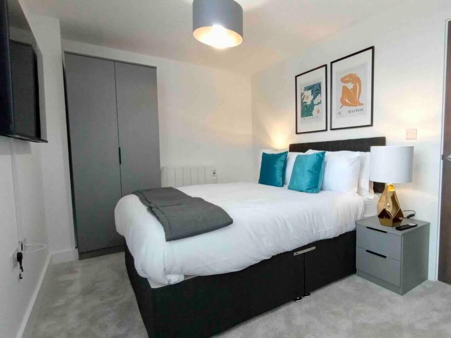 Luxury 2 Bed 2 Bath Flat Near Old Trafford Apartment Manchester Exterior photo